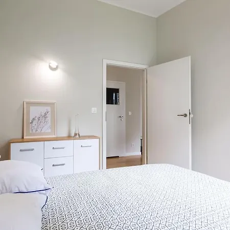 Bright And Cozy Near Park, With A Huge Terrace. Apartment *