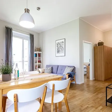 Bright And Cozy Near Park, With A Huge Terrace. Apartamento