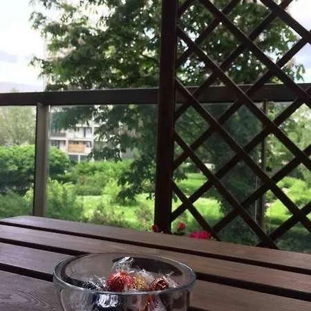 아파트 Bright And Cozy Near Park, With A Huge Terrace. 바르샤바