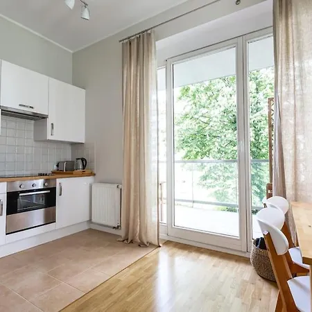 Lejlighed Bright And Cozy Near Park, With A Huge Terrace.